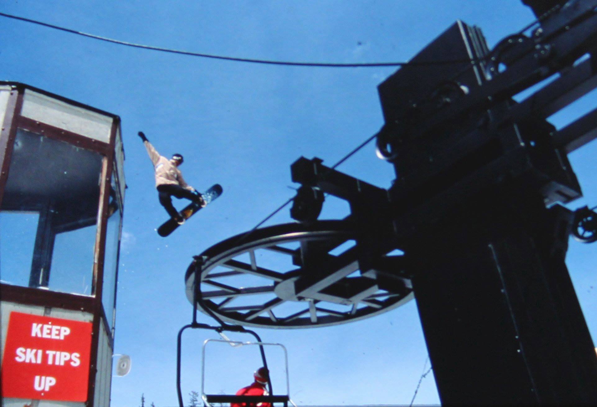 Ben Hinkley over da lift!